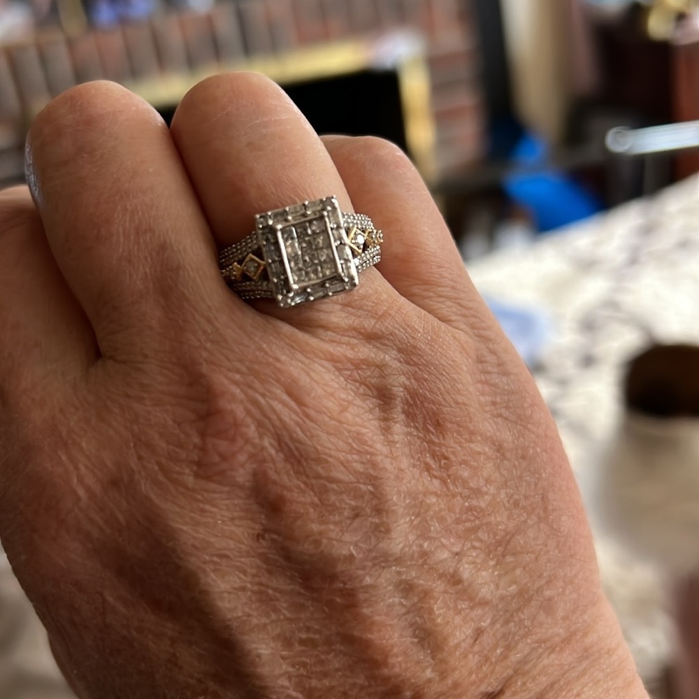 Elegant Gold and Sterling Silver diamond Women's Ring - Picture 3 of 5